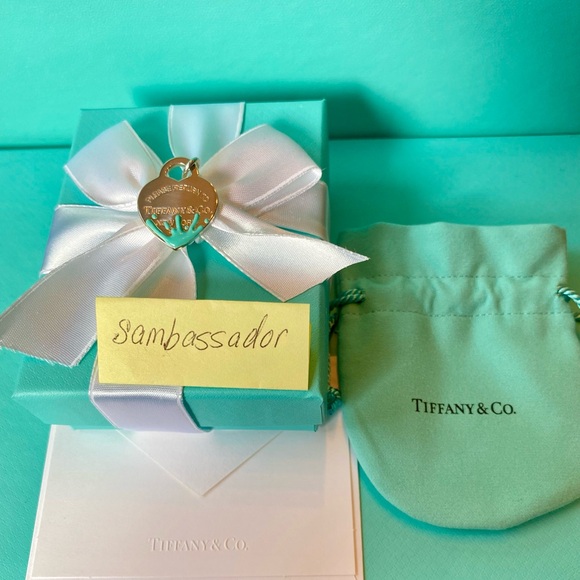 Tiffany & Co. Brand New, Authentic blue splash heart charm “Return to Tiffany”. - Picture 5 of 7
